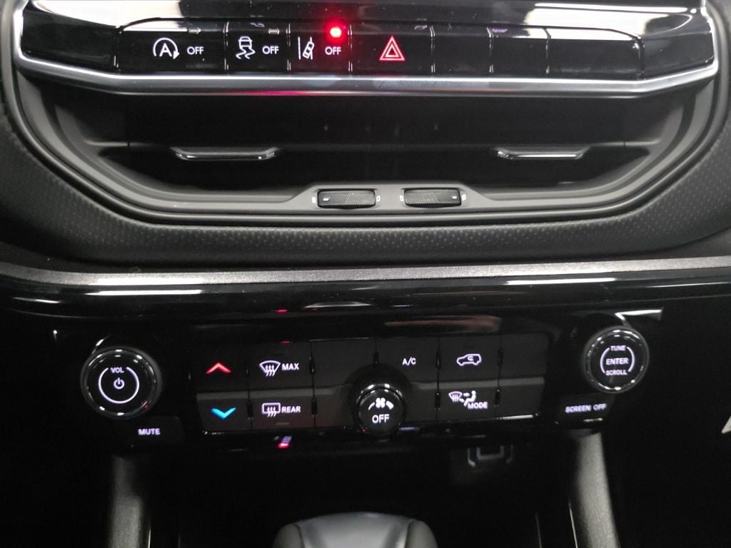 2026 Jeep Compass Latitude Altitude - Photo 23