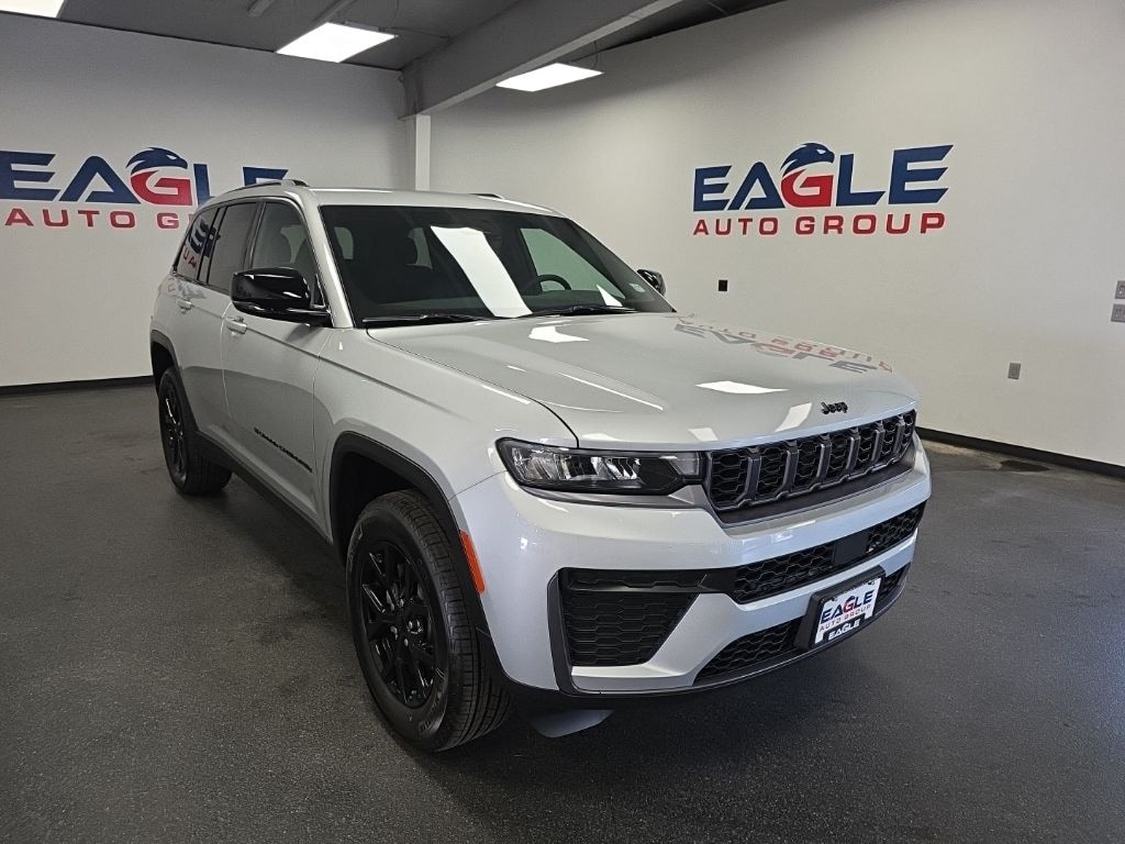 New 2026 Jeep Grand Cherokee Altitude Sport Utility