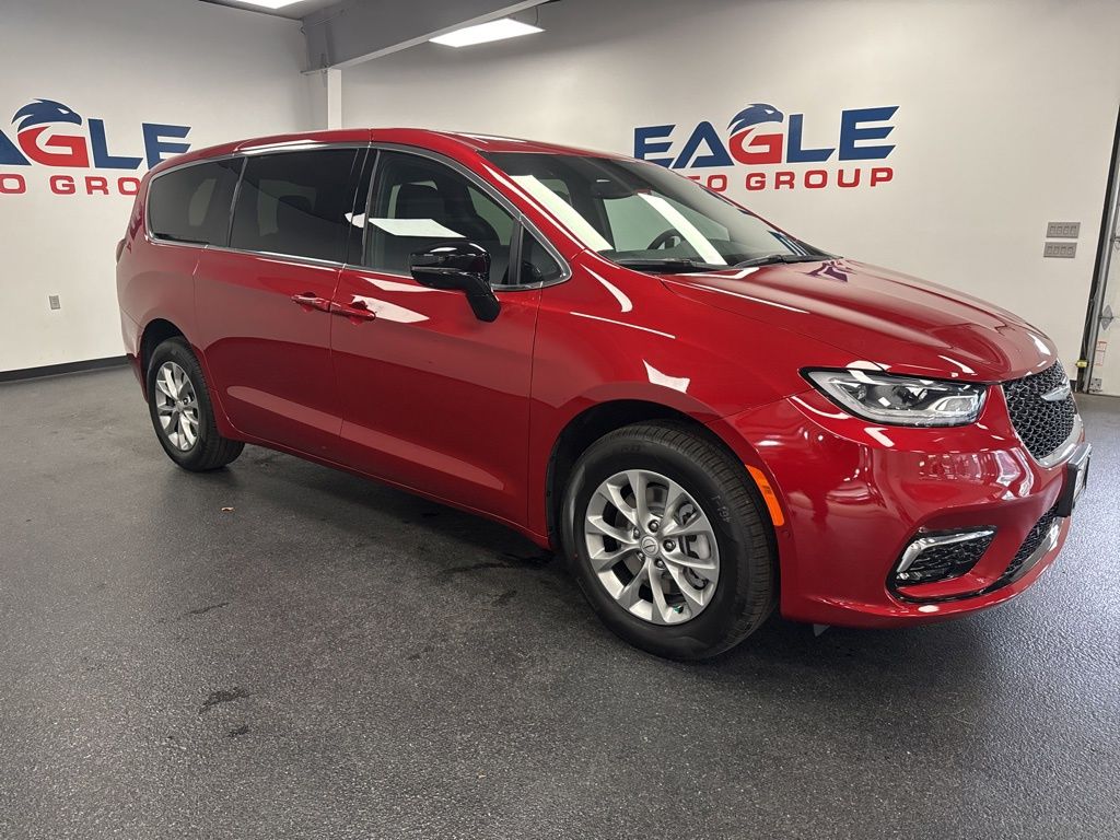 2026 Chrysler Pacifica