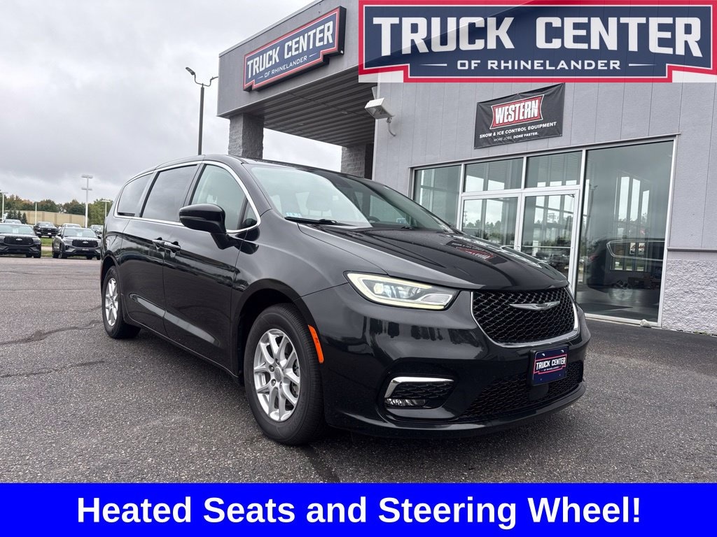 Used 2023 Chrysler Pacifica Touring L Minivan/Van