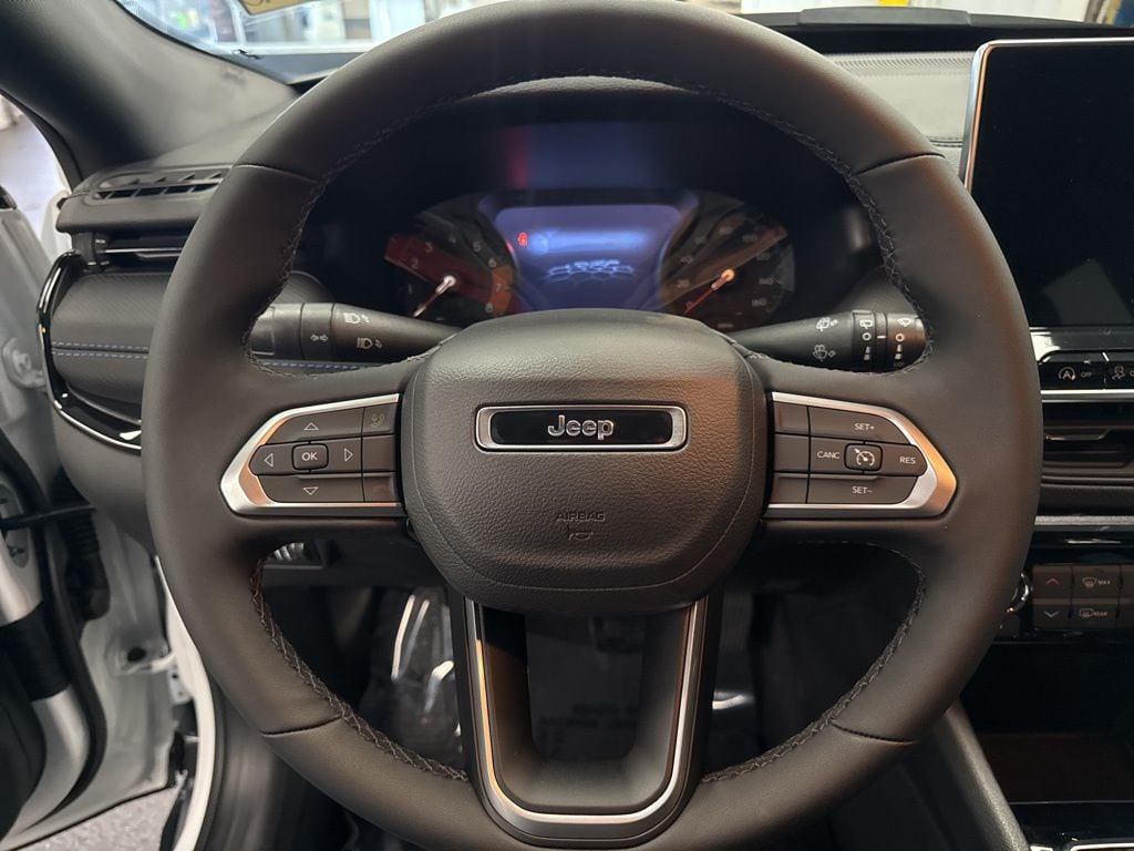 2026 Jeep Compass Latitude Altitude - Photo 17