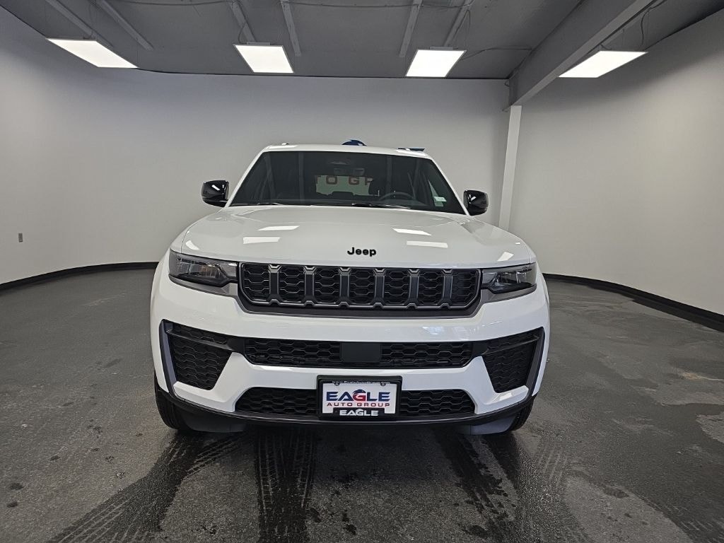 New 2026 Jeep Grand Cherokee Altitude Sport Utility