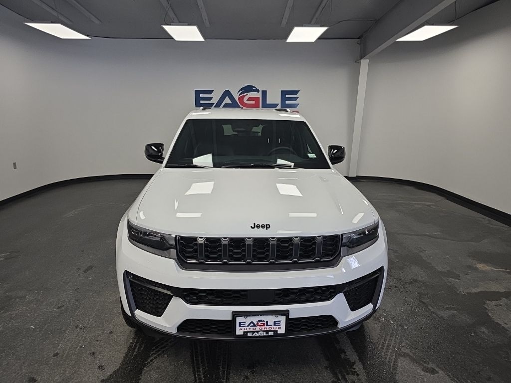 New 2026 Jeep Grand Cherokee Altitude Sport Utility
