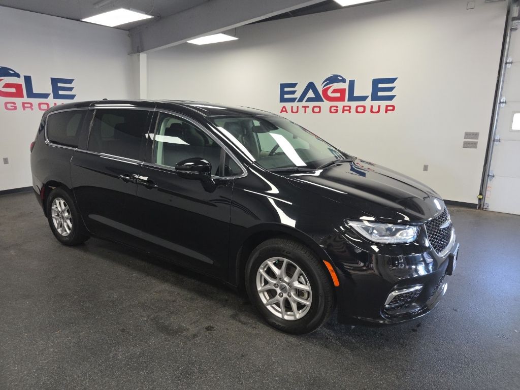 2024 Chrysler Pacifica