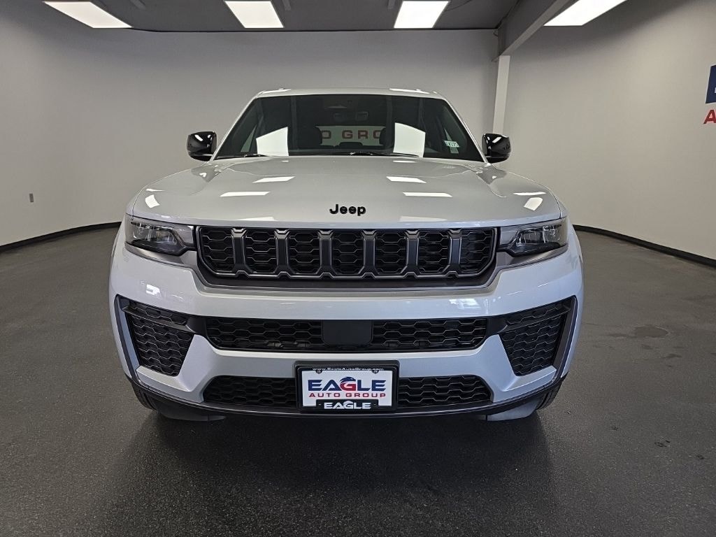 New 2026 Jeep Grand Cherokee Altitude Sport Utility