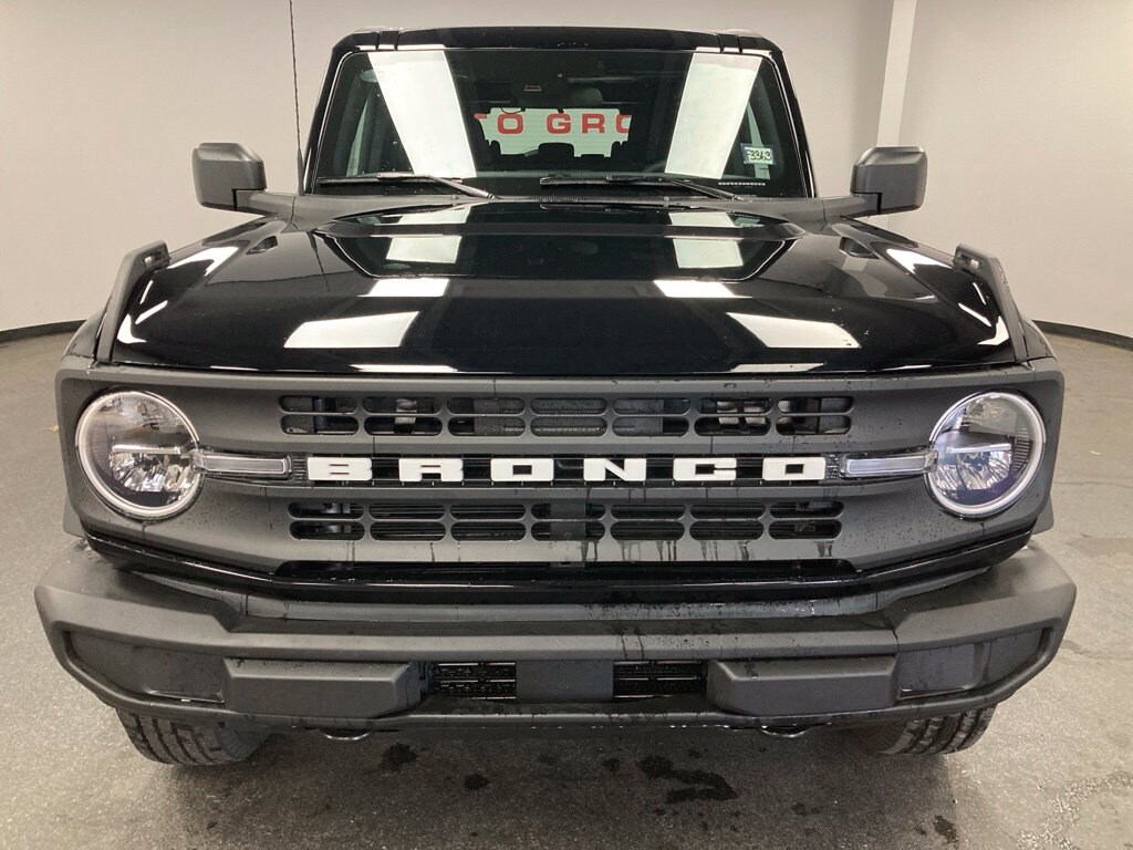 New 2026 Ford Bronco Base SUV