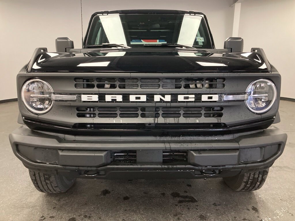 New 2026 Ford Bronco Base SUV
