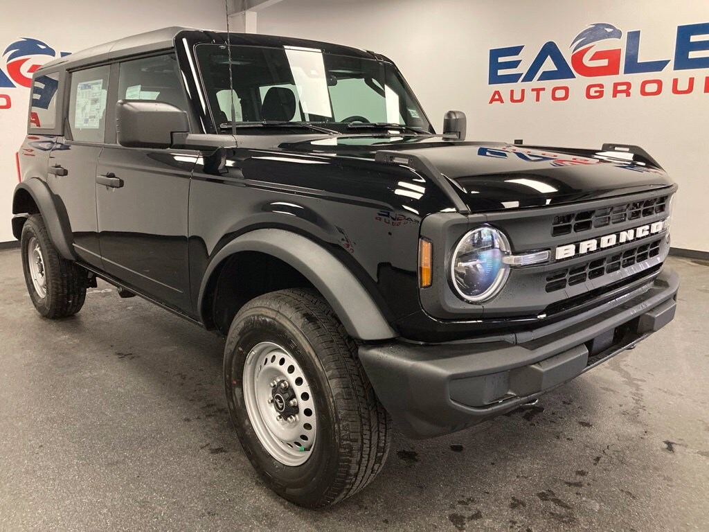 New 2026 Ford Bronco Base SUV