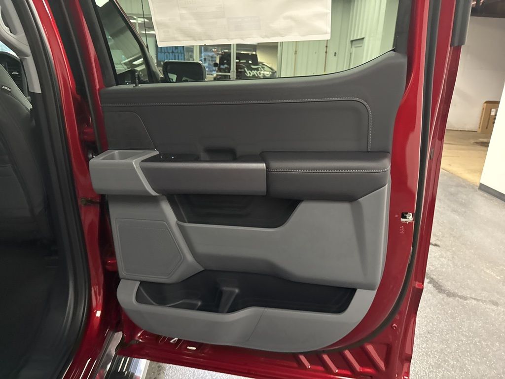 2026 Ford F-150 XLT - Photo 33
