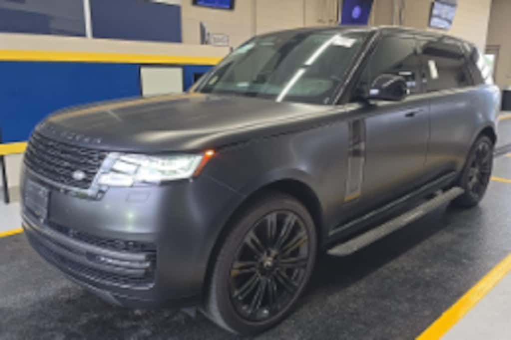 Used 2025 Land Rover Range Rover SE LWB - P530, $165,320 MSRP 4D Sport Utility