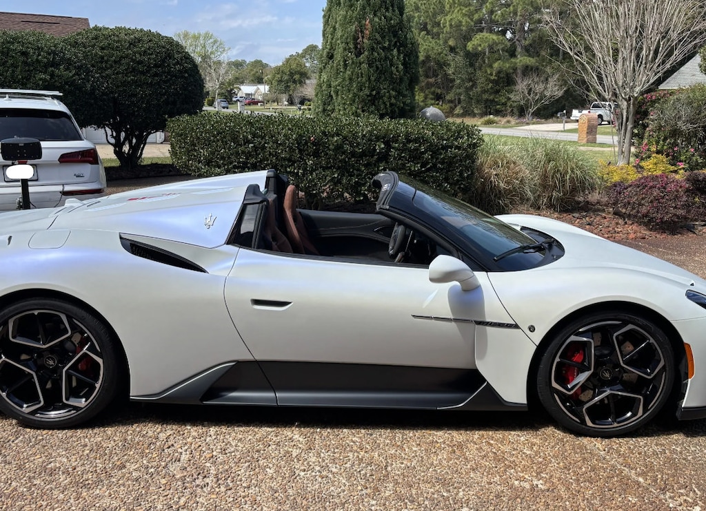 Used 2023 Maserati MC20 Cielo - Bianco Audace Matte Convertible