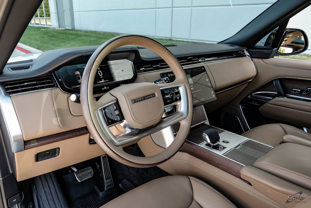 Used 2025 Land Rover Range Rover Autobiography Cold Climate Pkg Tow Pkg 23 Wheels 4D Sport Utility