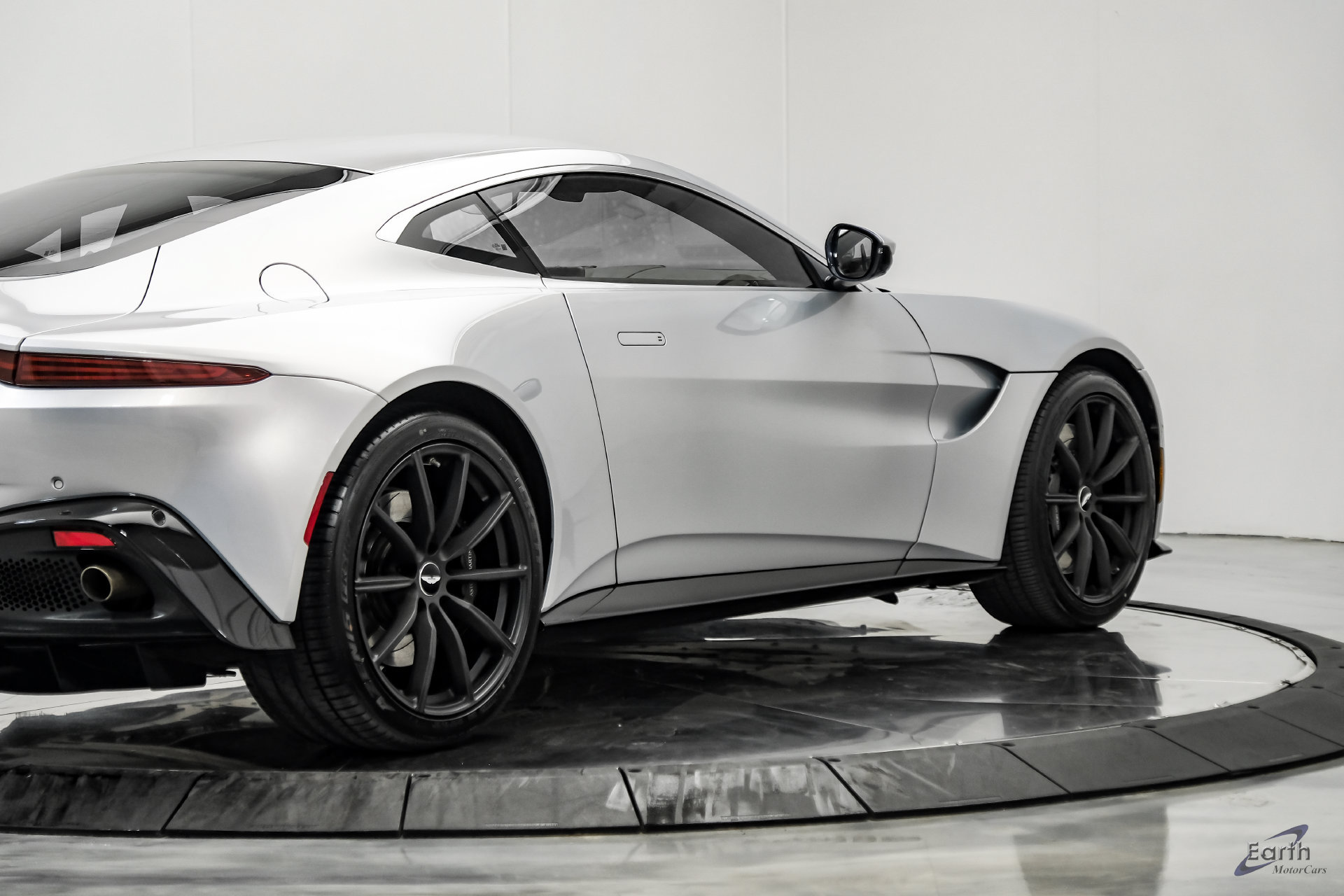 2020 Aston Martin Vantage Base - Photo 18