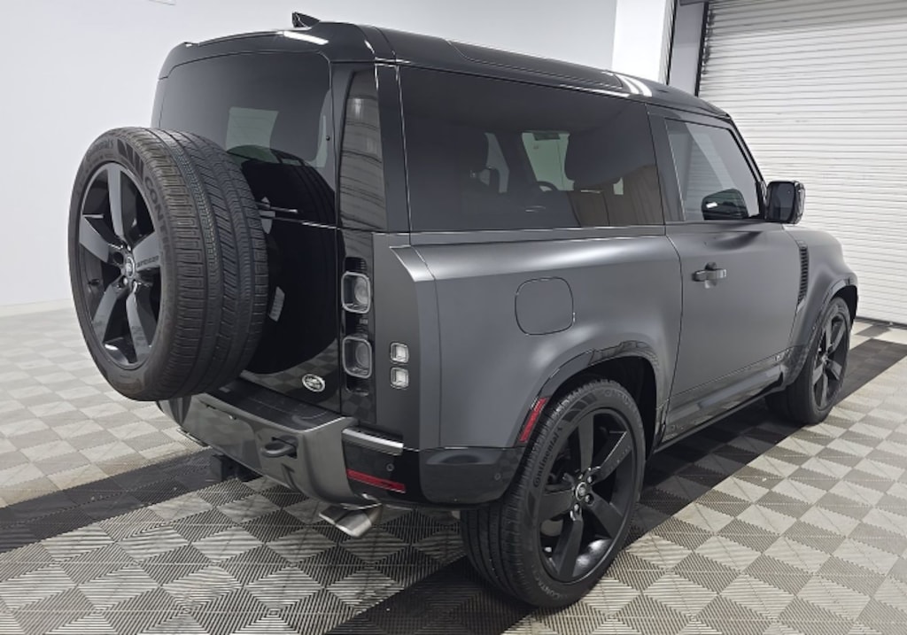Used 2023 Land Rover Defender 90 V8 2D Sport Utility