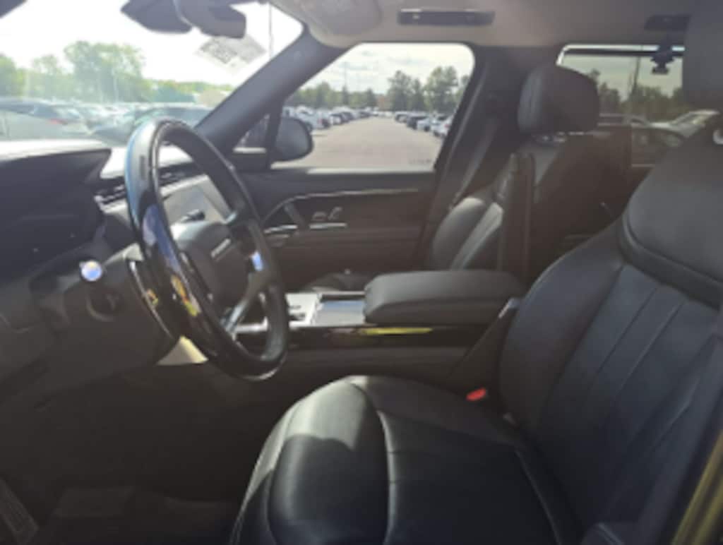 Used 2025 Land Rover Range Rover SE LWB - P530, $165,320 MSRP 4D Sport Utility