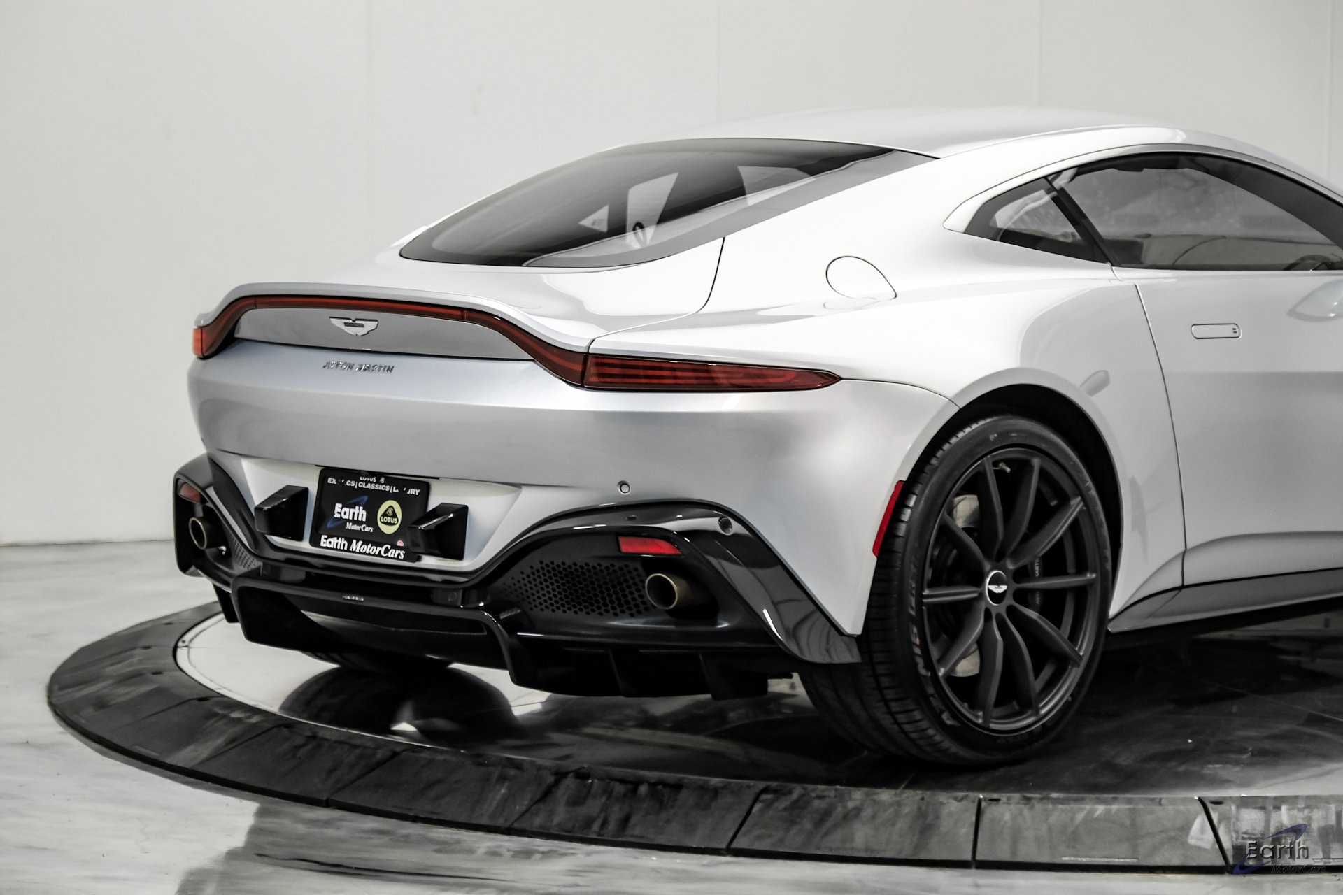 2020 Aston Martin Vantage Base - Photo 17