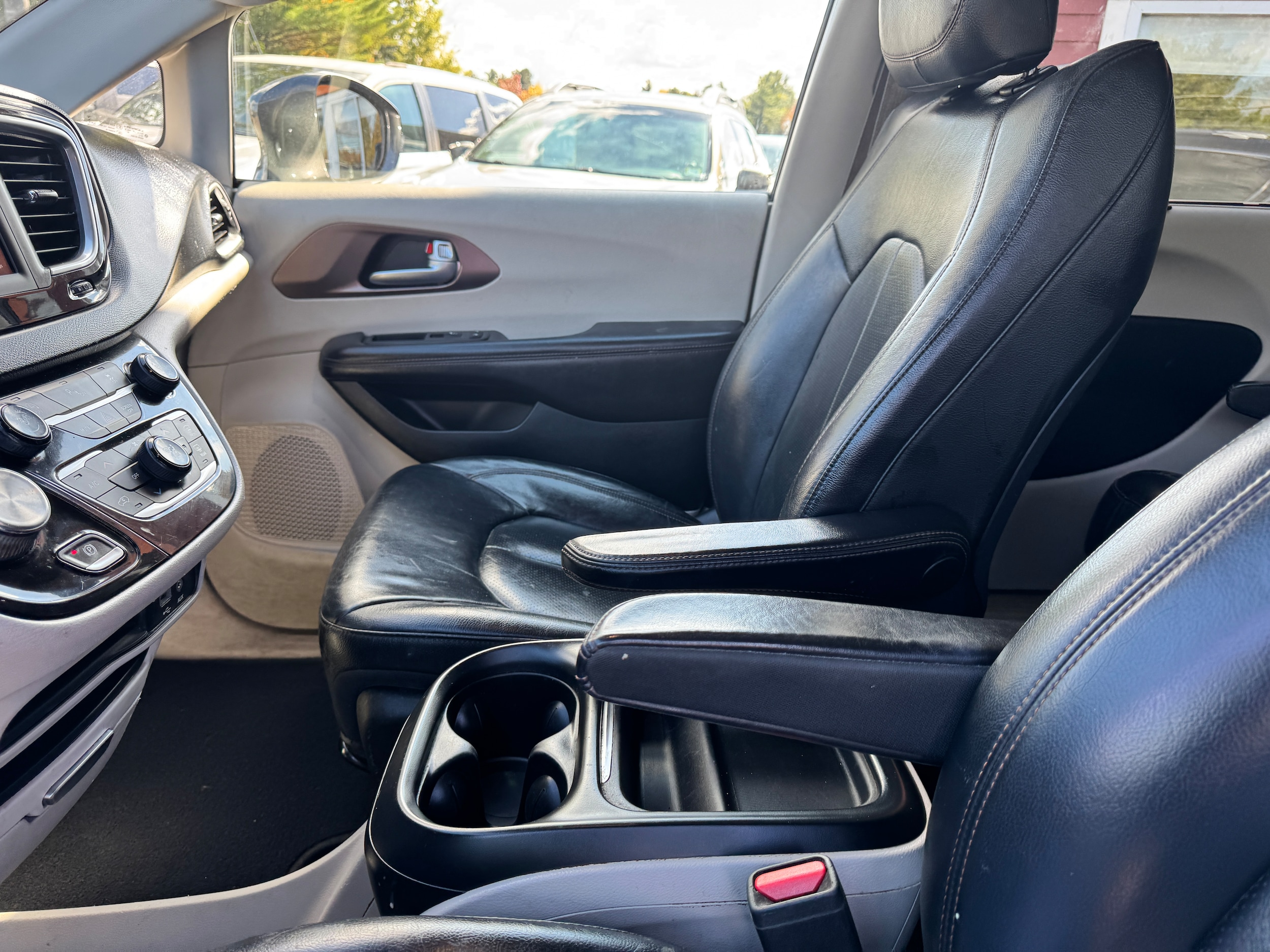 2019 Chrysler Pacifica Touring L - Photo 14