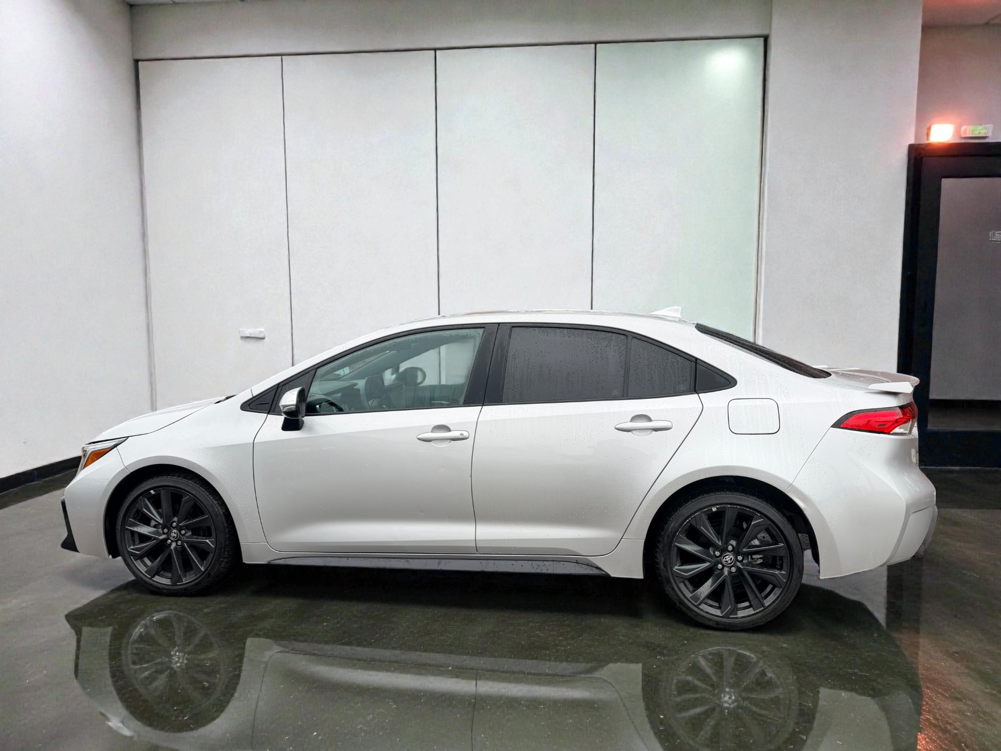 Used 2024 Toyota Corolla SE Sedan