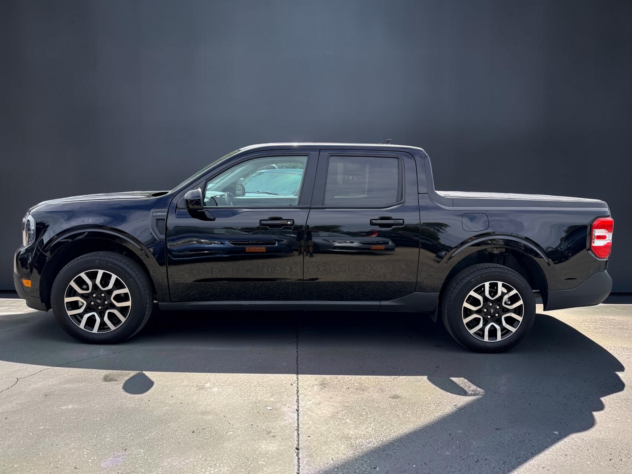 Used 2024 Ford Maverick Lariat Truck SuperCrew