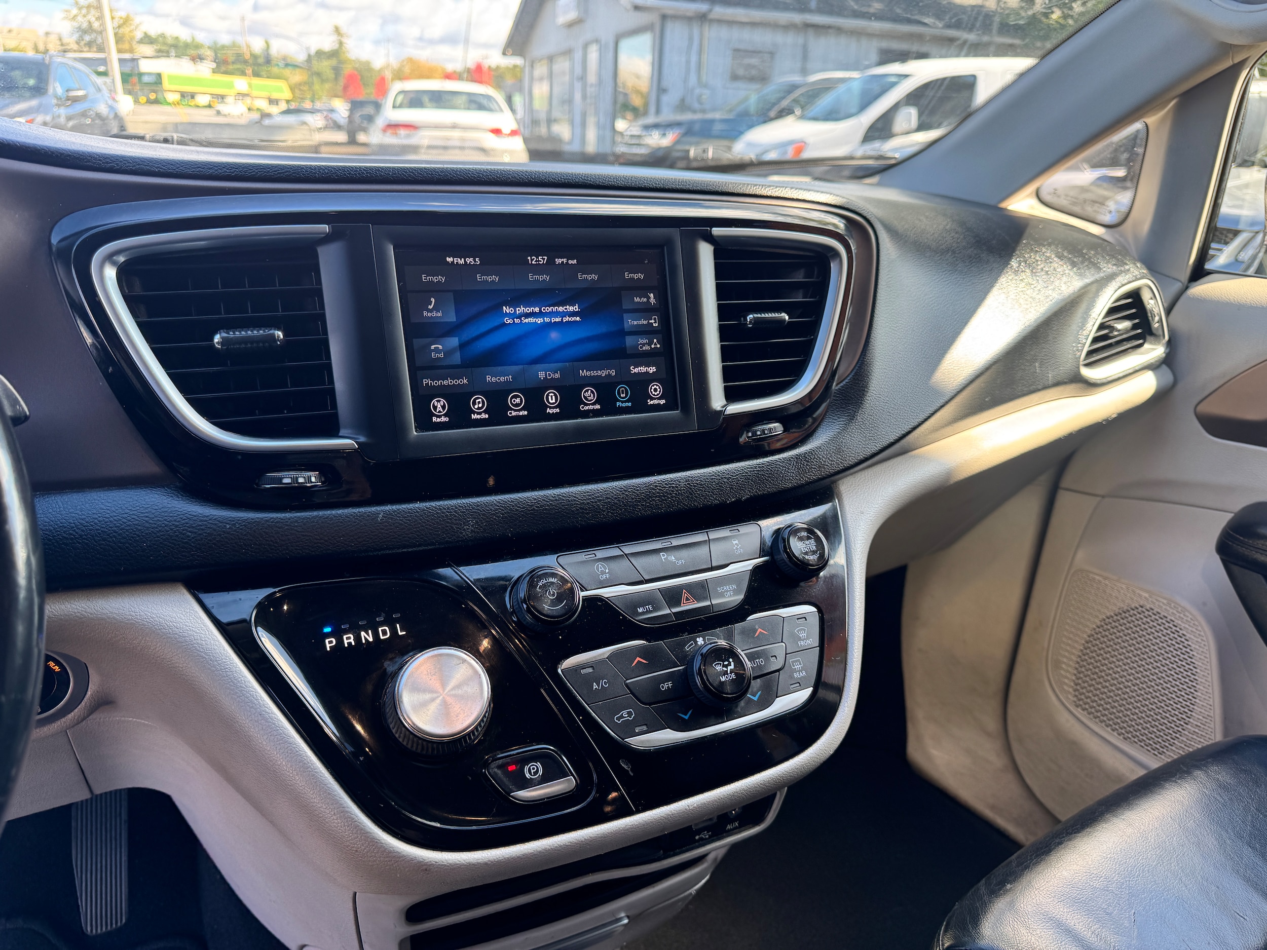 2019 Chrysler Pacifica Touring L - Photo 15
