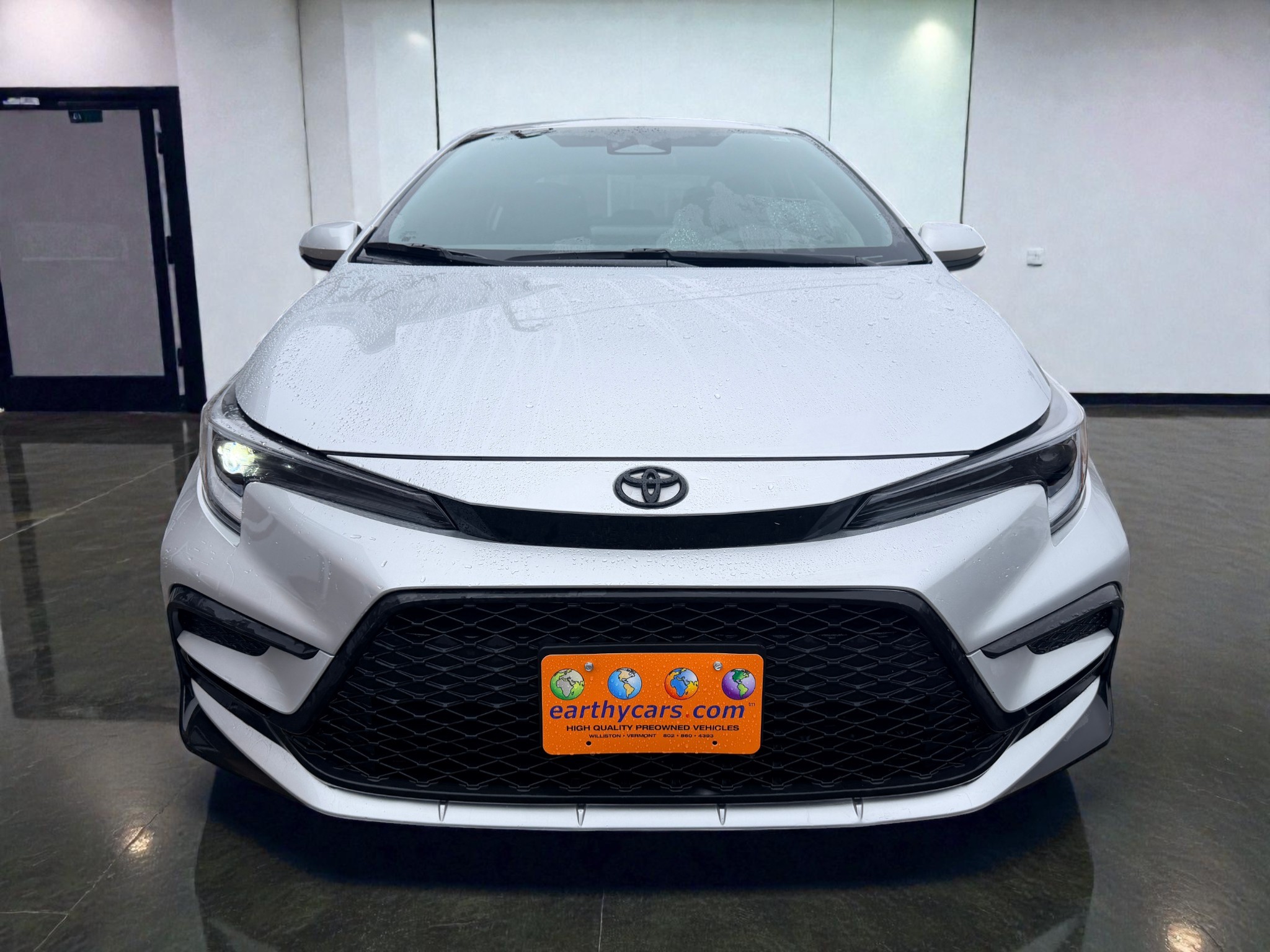 Used 2024 Toyota Corolla SE Sedan