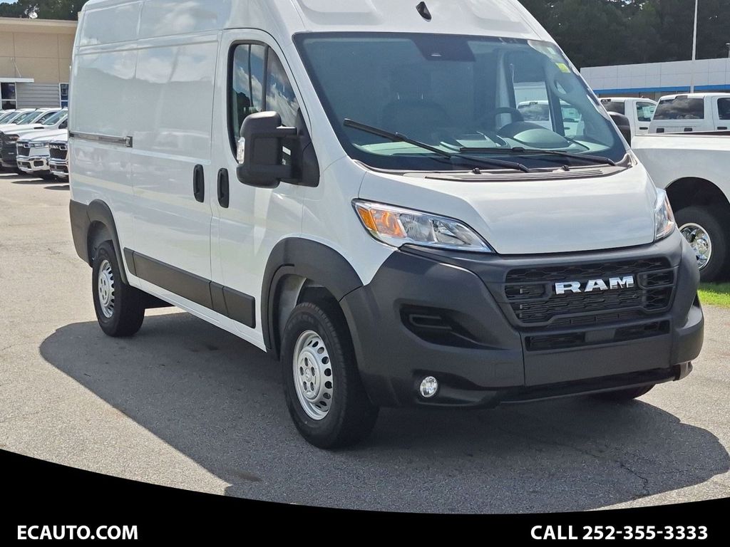 2026 RAM ProMaster Cargo Van Tradesman