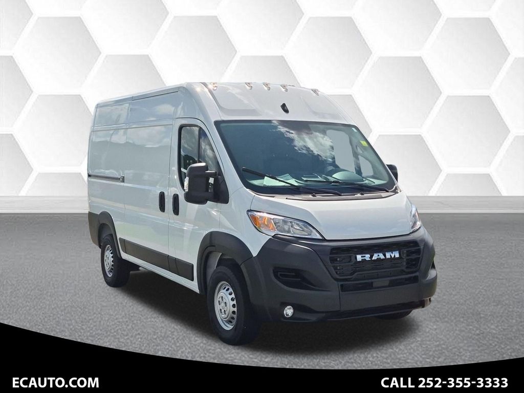 2026 RAM ProMaster Cargo Van Tradesman