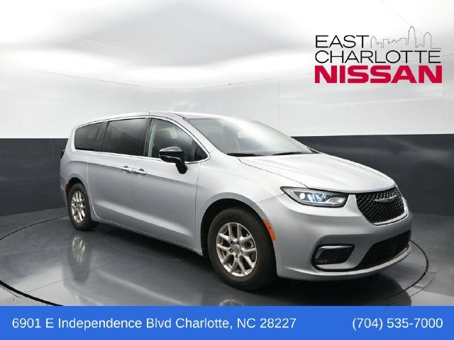  Chrysler Pacifica
