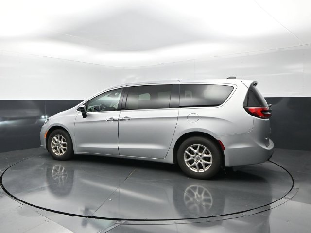 Used 2024 Chrysler Pacifica Touring L Van Passenger Van