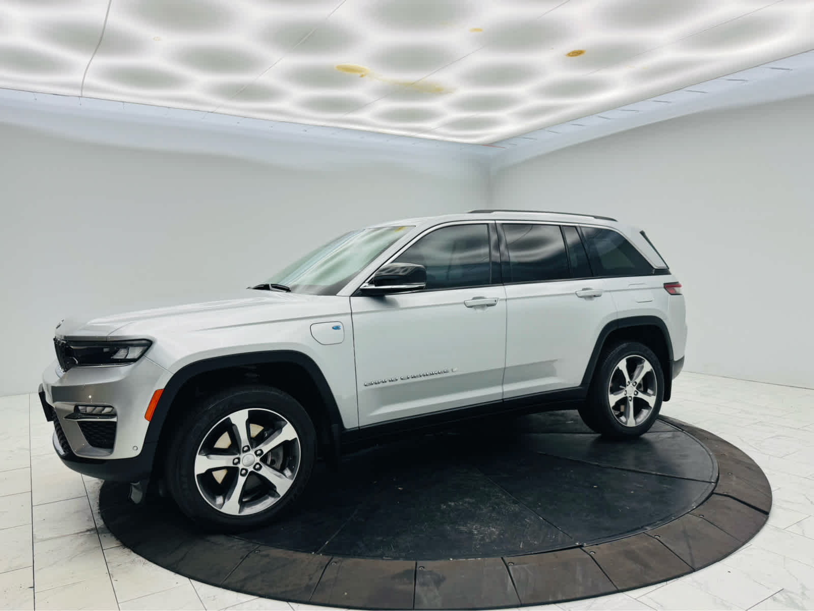 Used 2023 Jeep Grand Cherokee 4xe 4x4