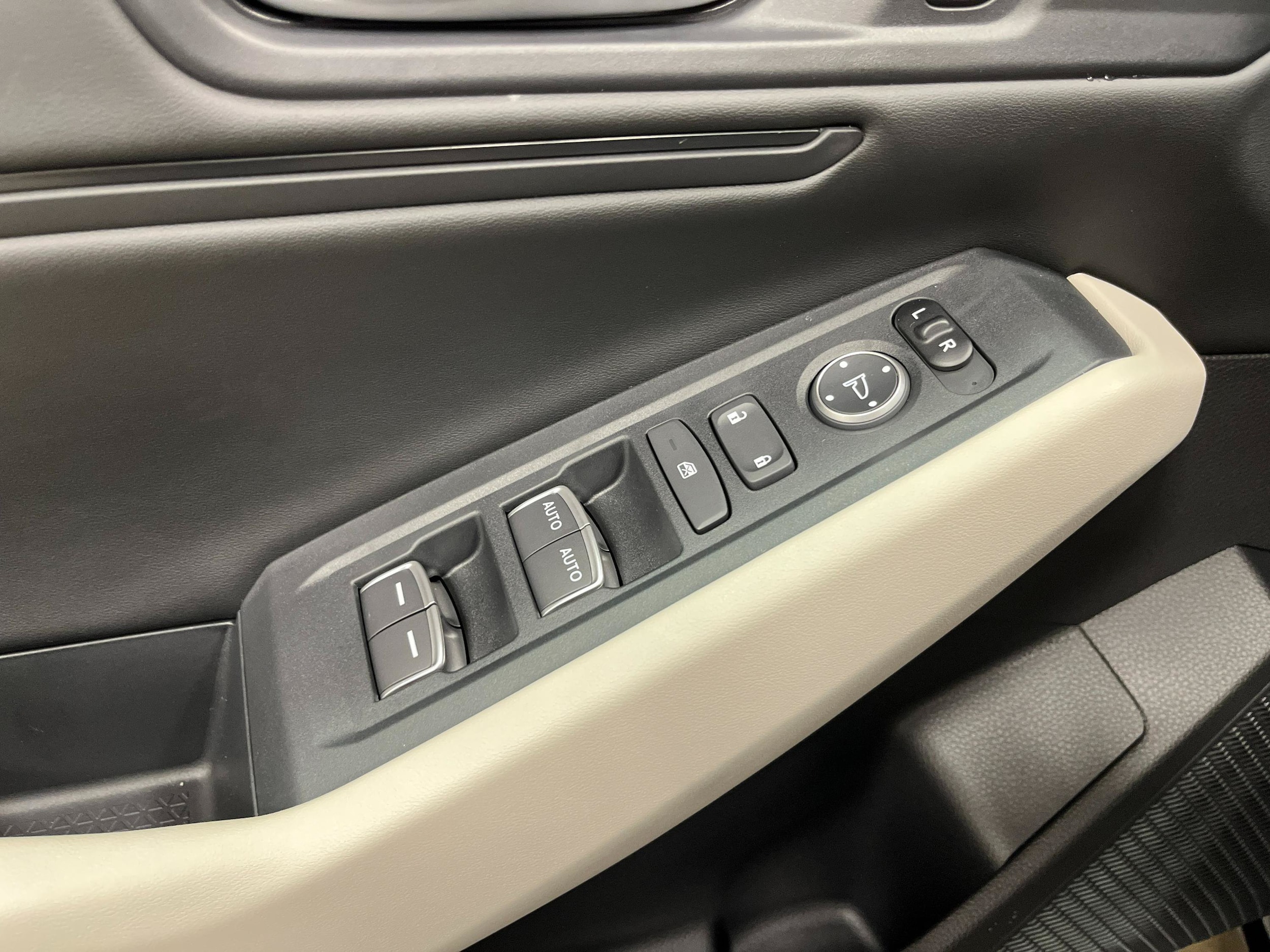 2026 Honda Accord Hybrid EX-L - Photo 33