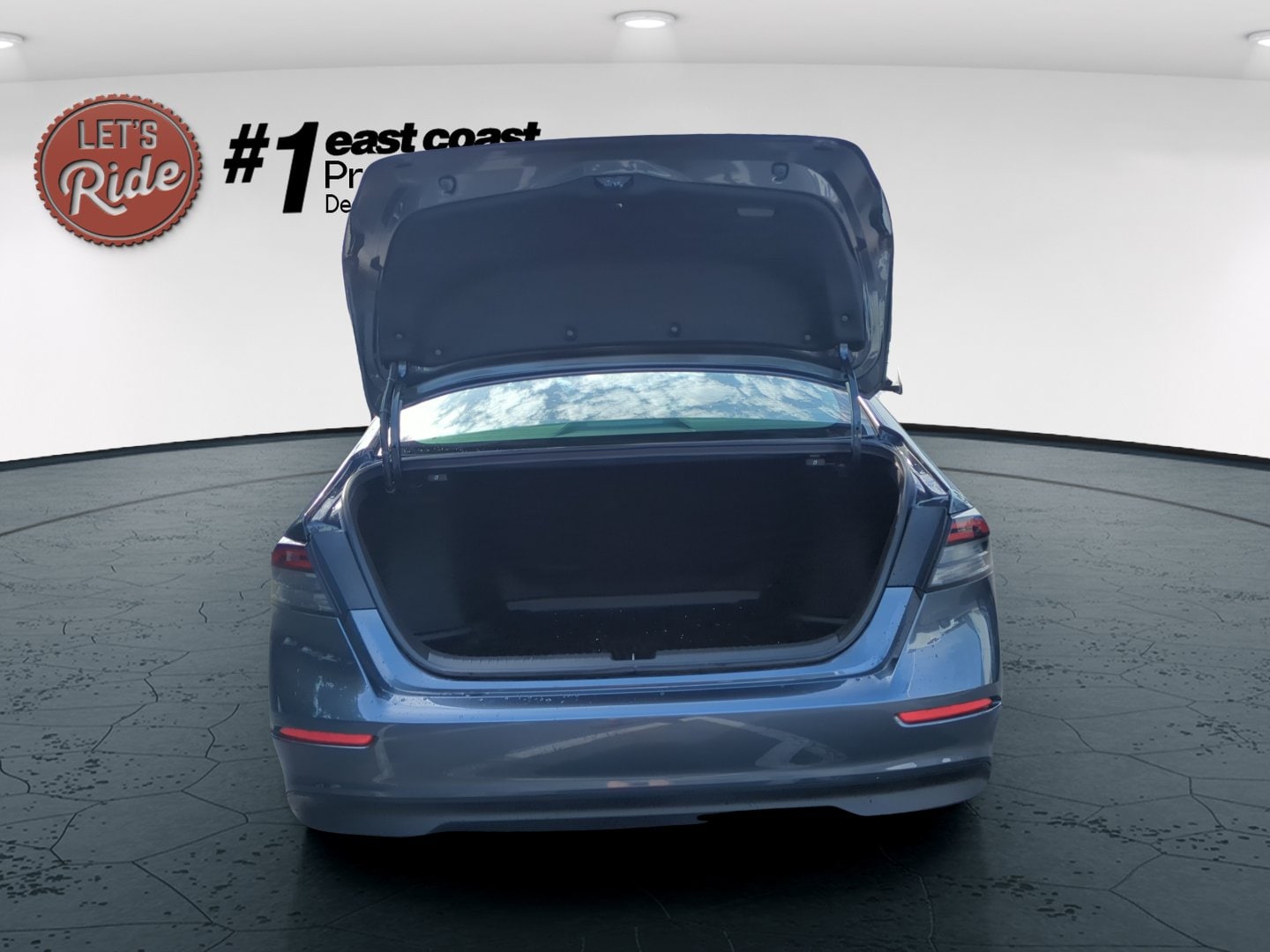 2024 Honda Accord EX - Photo 12