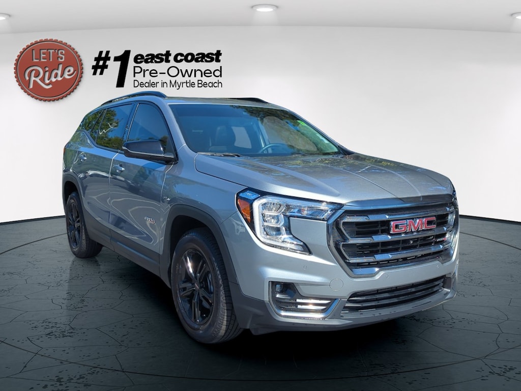 Used 2024 GMC Terrain AT4 SUV