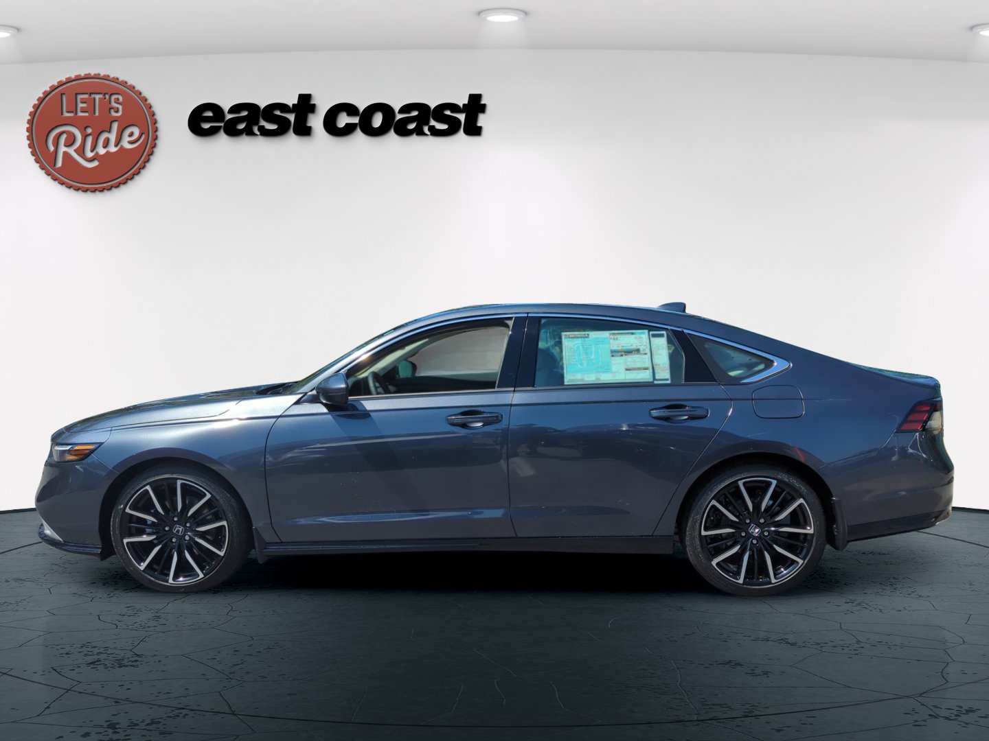 2026 Honda Accord Hybrid Touring - Photo 10
