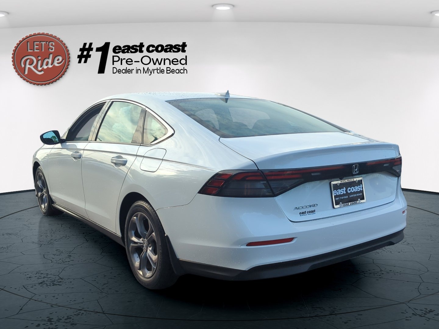 2024 Honda Accord EX - Photo 11