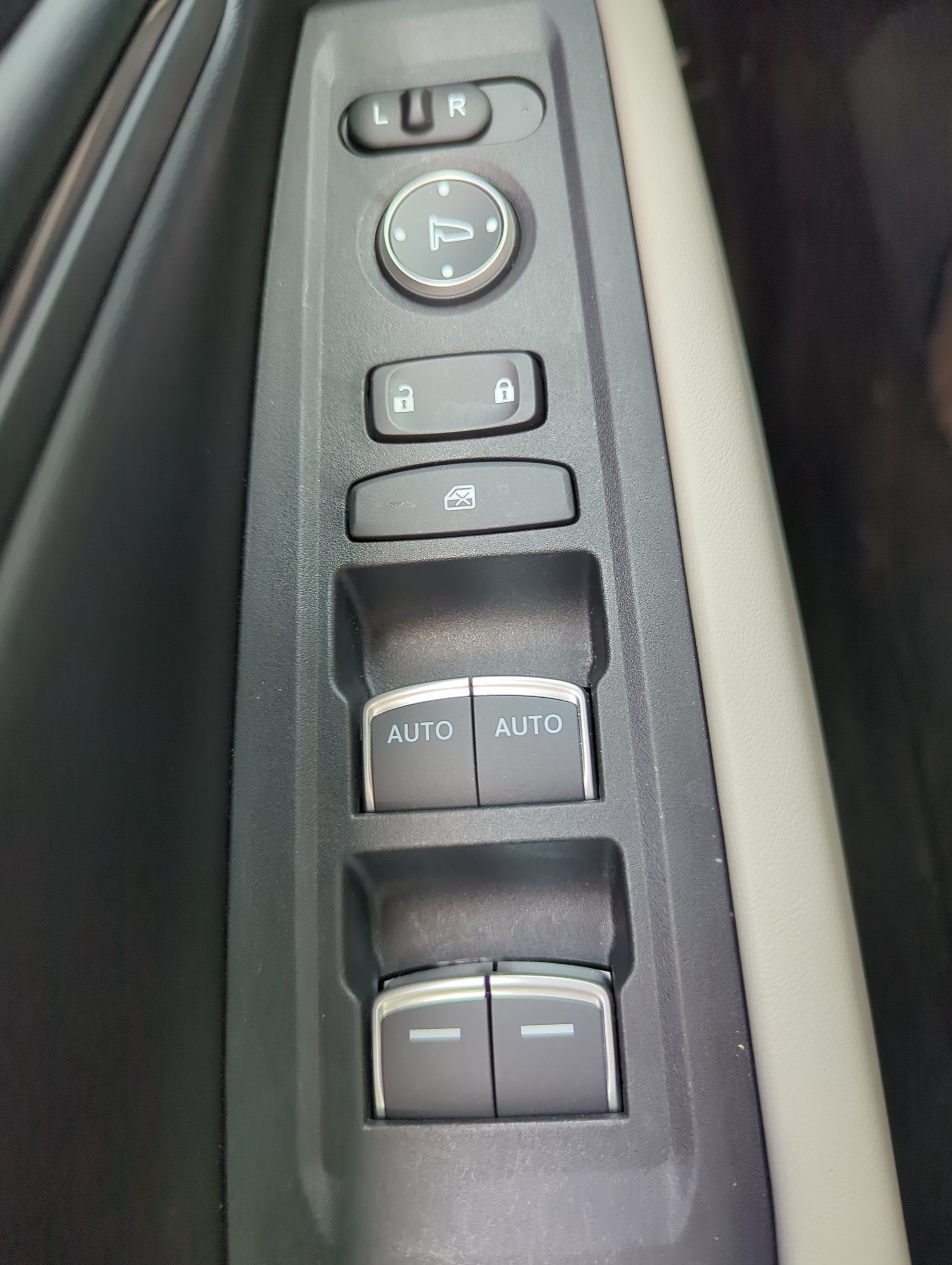 2024 Honda Accord EX - Photo 28