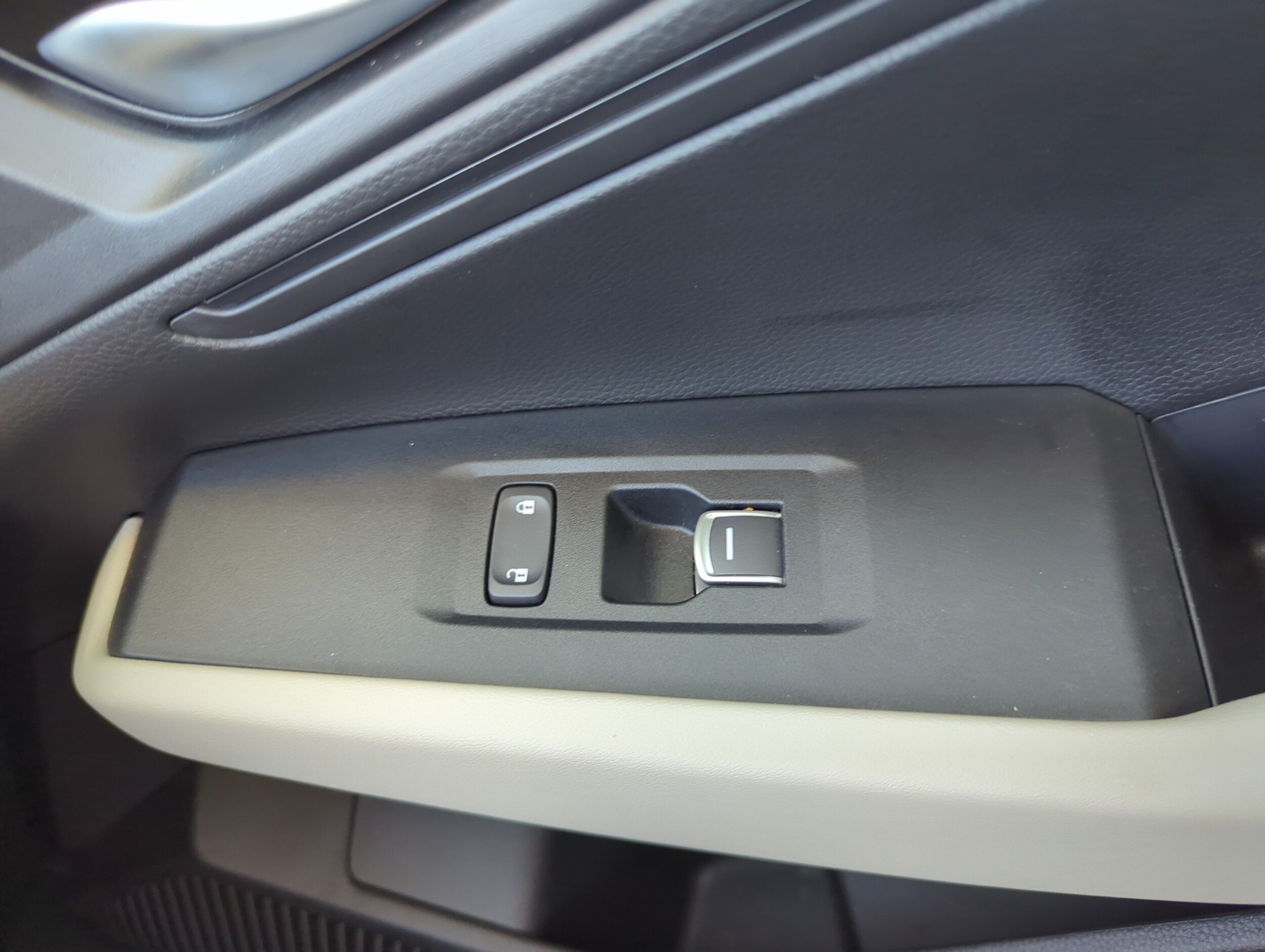 2025 Honda Accord LX - Photo 28