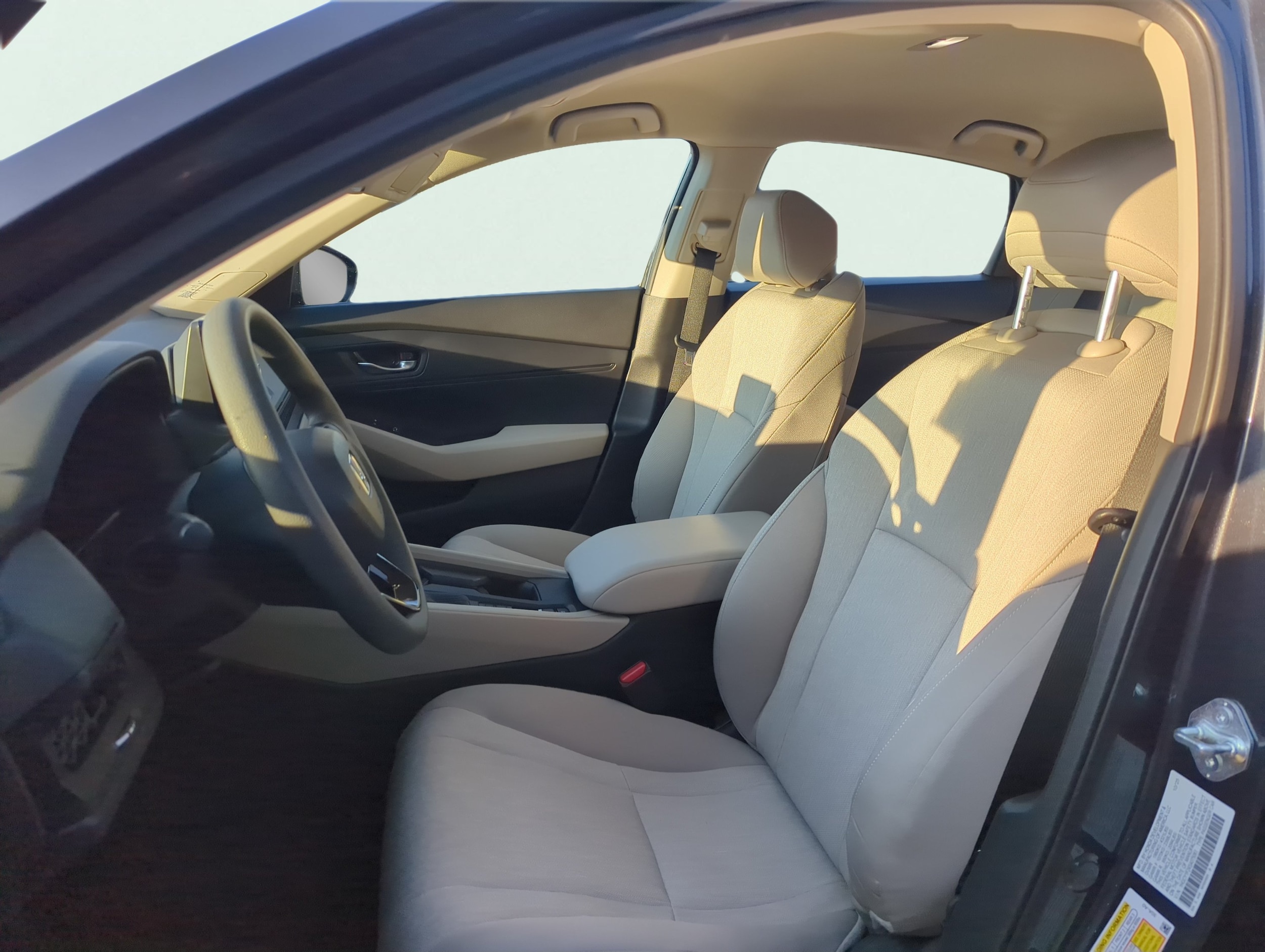 2025 Honda Accord LX - Photo 13