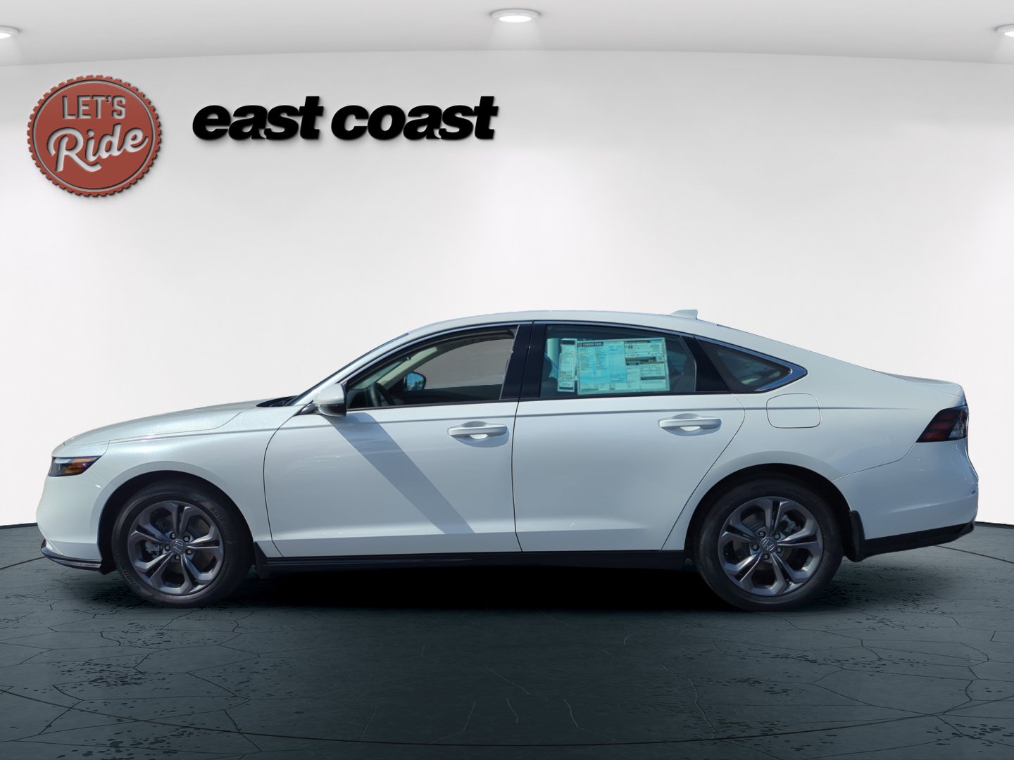 2026 Honda Accord Hybrid EX-L - Photo 10