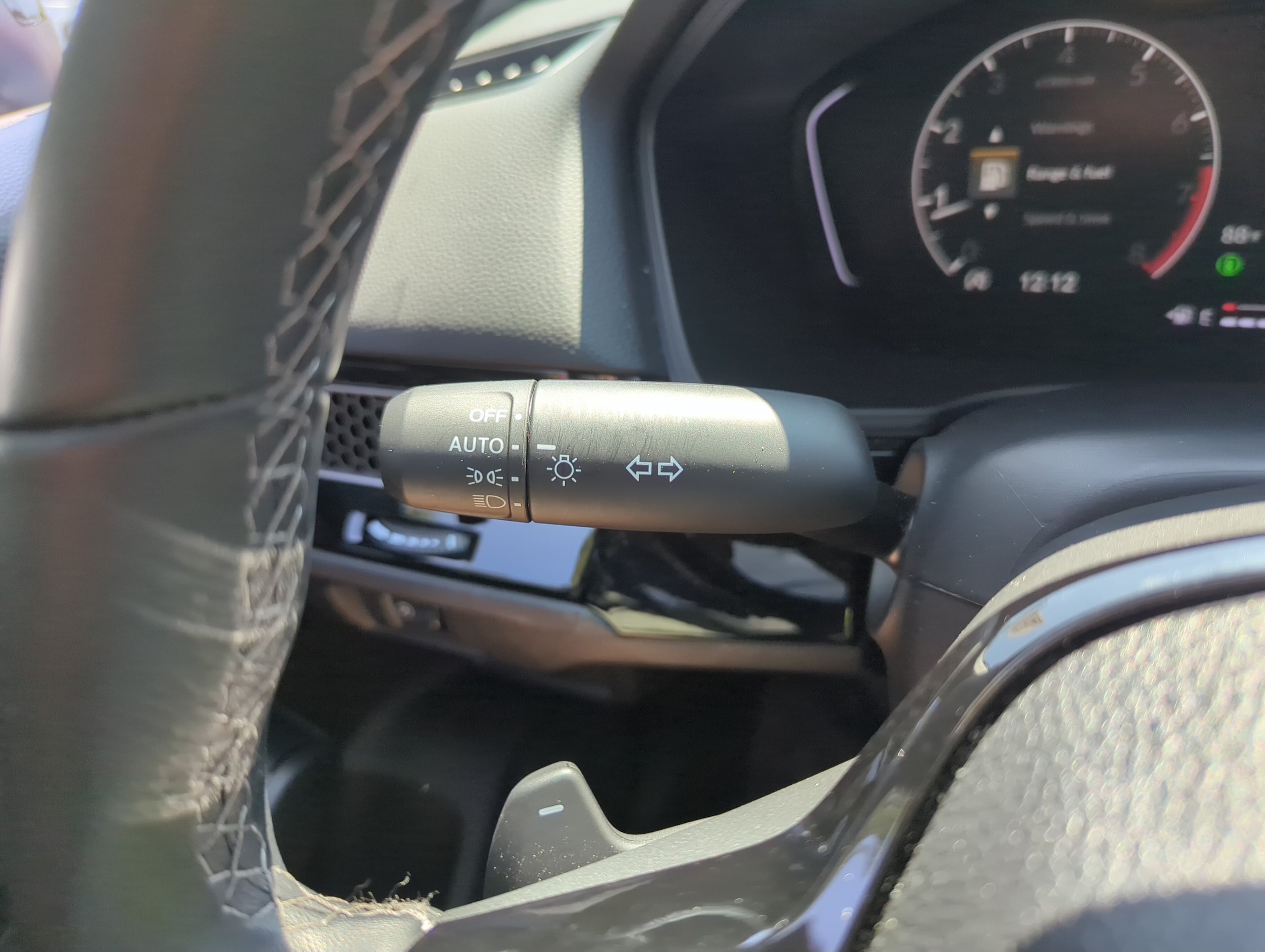 2026 Honda Civic Hatchback Sport - Photo 23