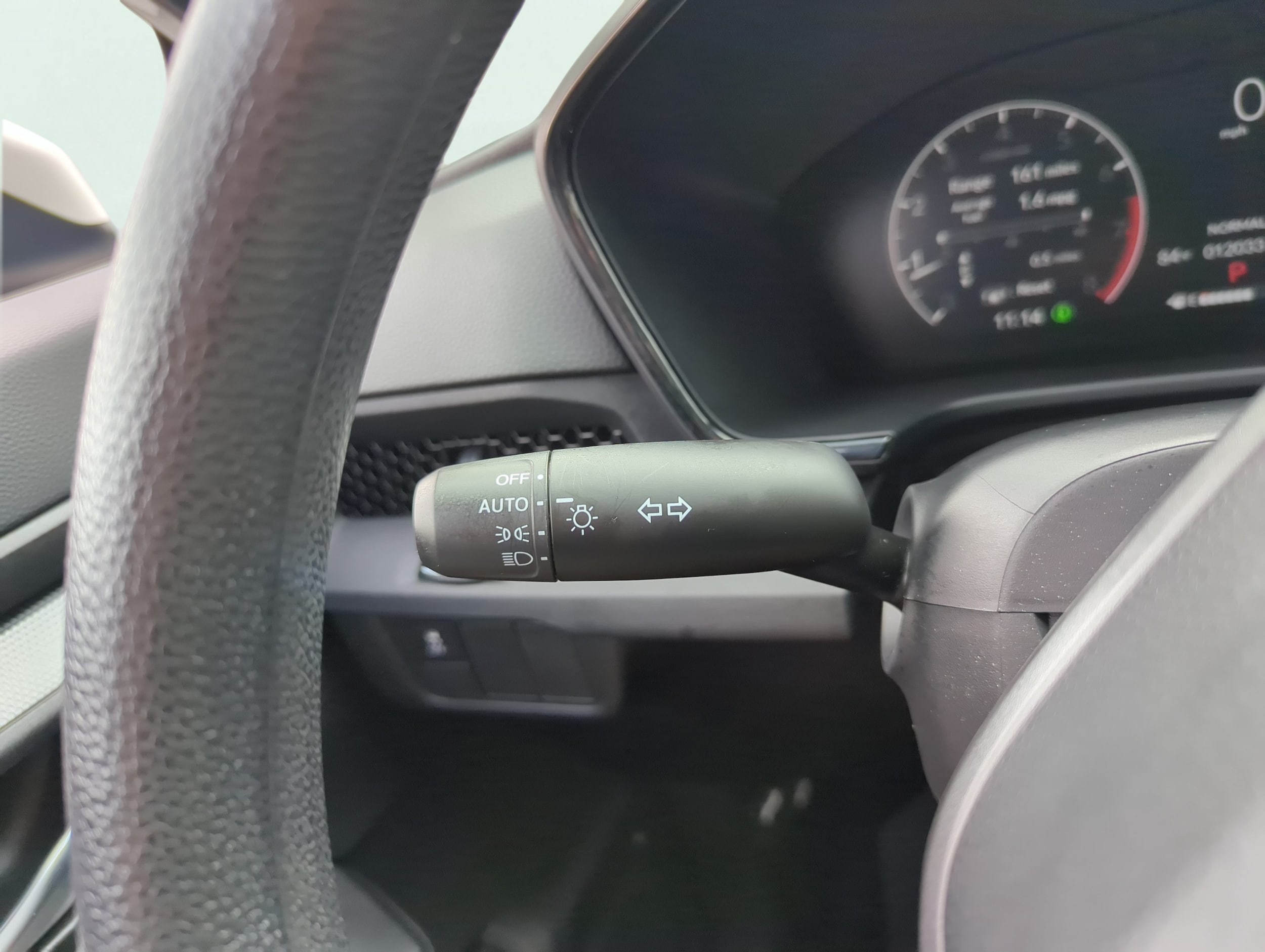 2025 Honda CR-V EX - Photo 23