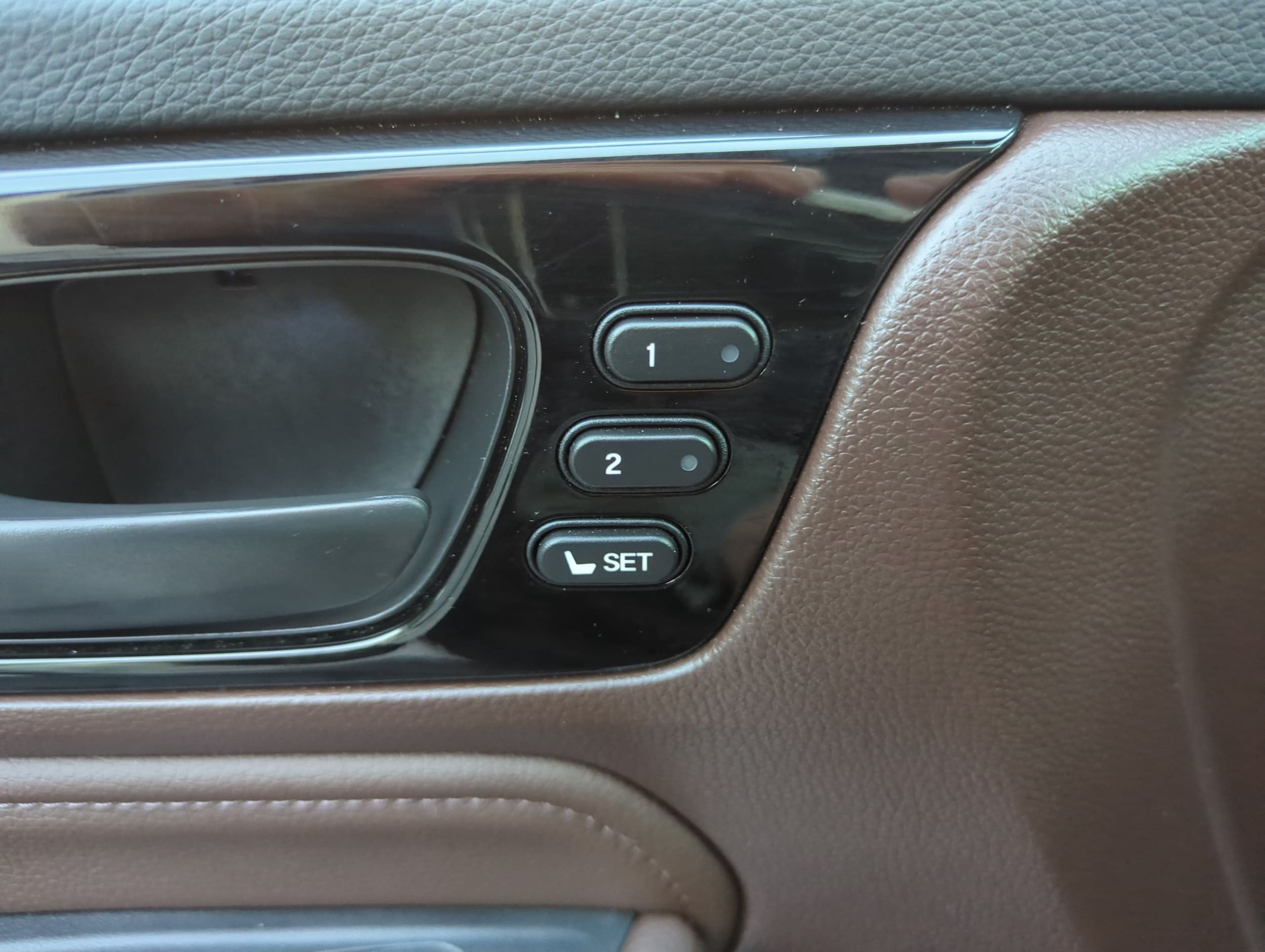 2025 Honda Odyssey Touring - Photo 37