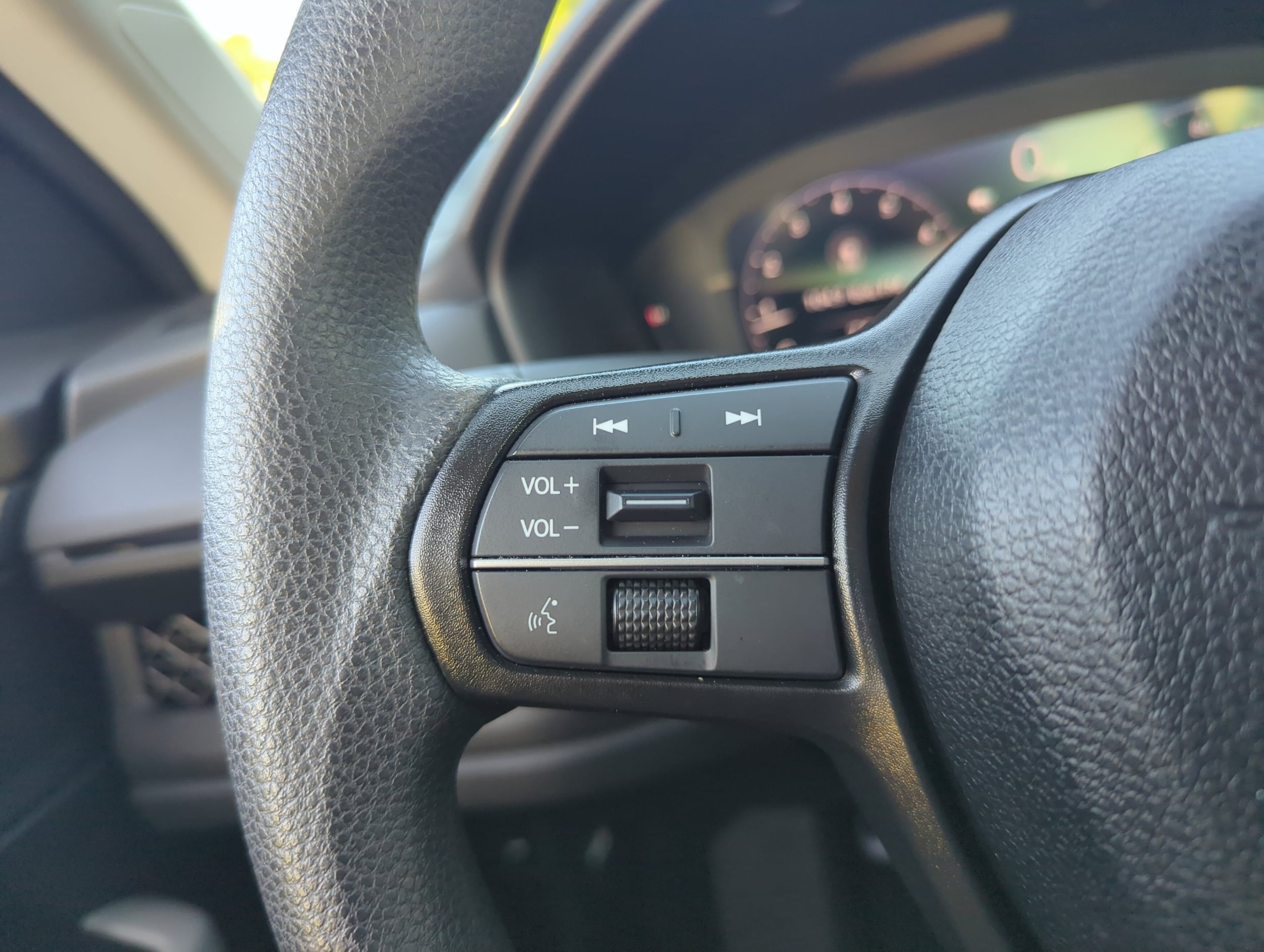 2025 Honda Accord LX - Photo 19