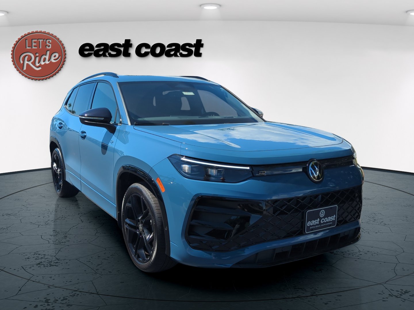 New 2026 Volkswagen Tiguan SE R-Line Black SUV