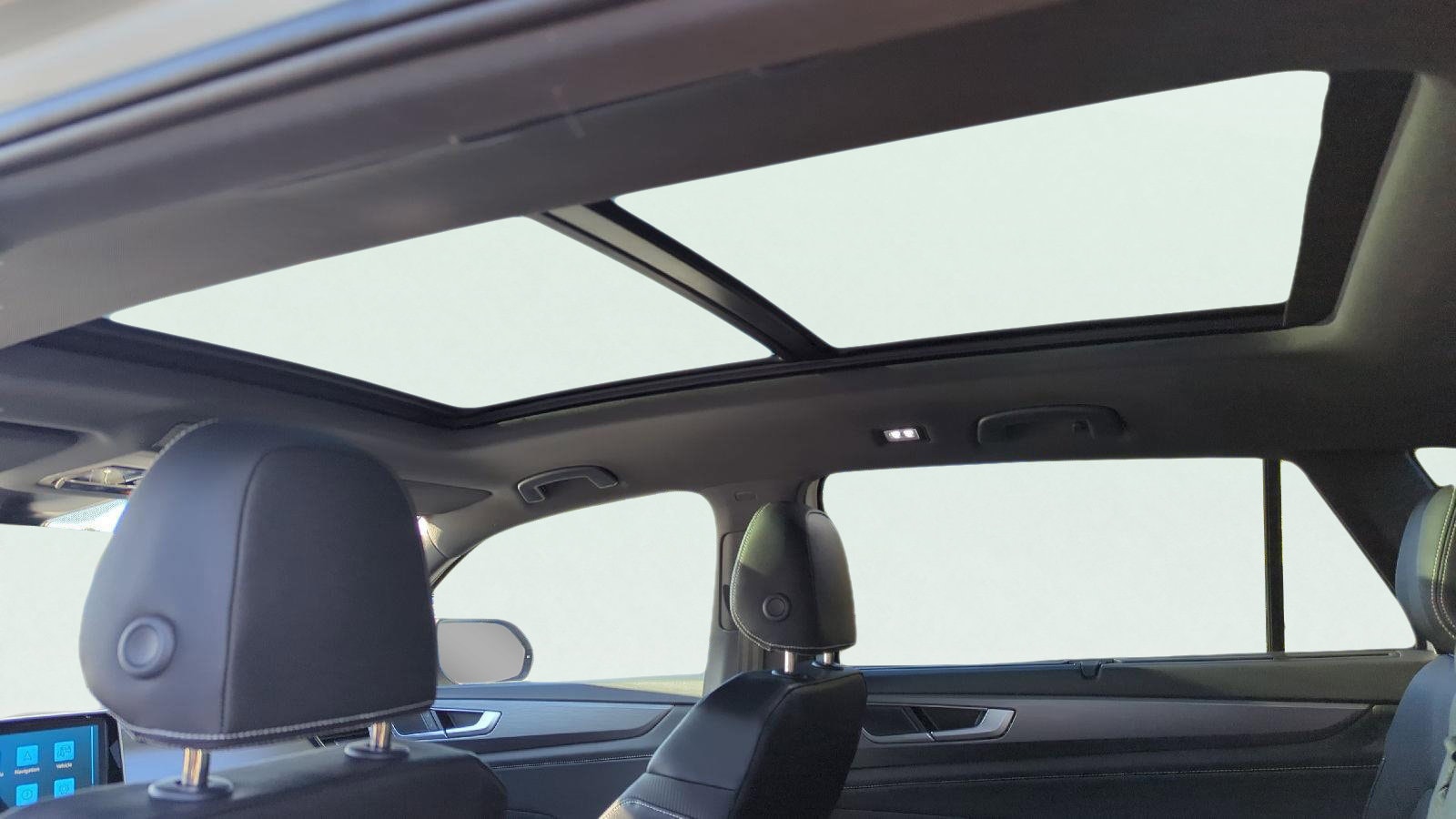 2026 Volkswagen Atlas Cross Sport SE w/Tech - Photo 15