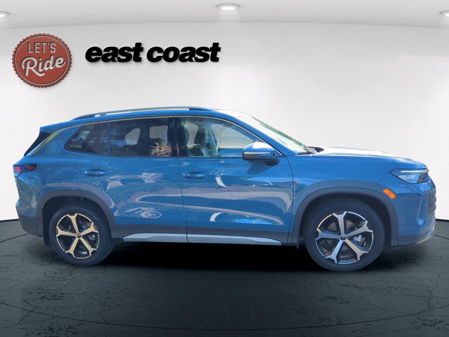 New 2026 Volkswagen Tiguan SE SUV