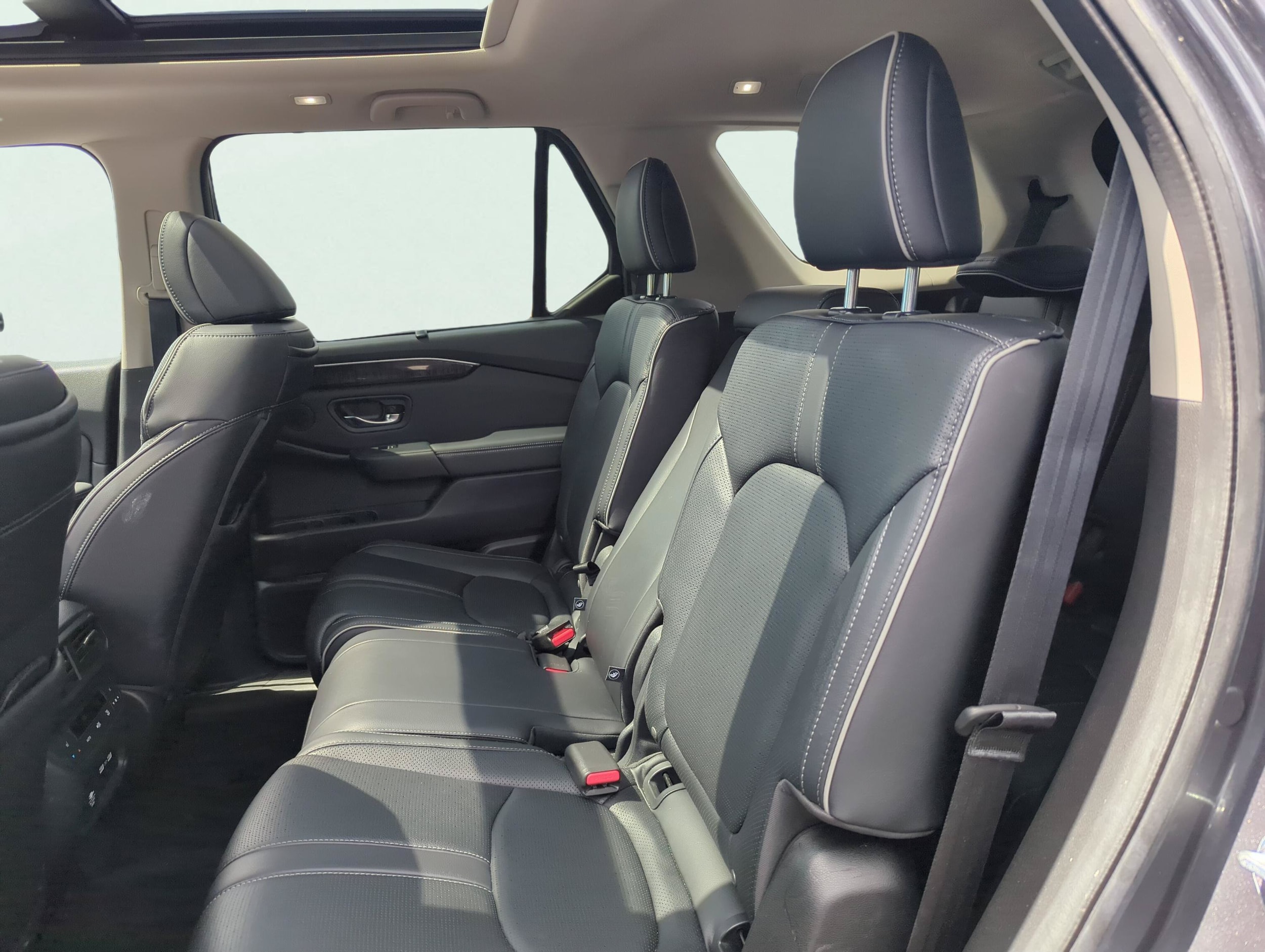 2023 Honda Pilot Elite - Photo 16