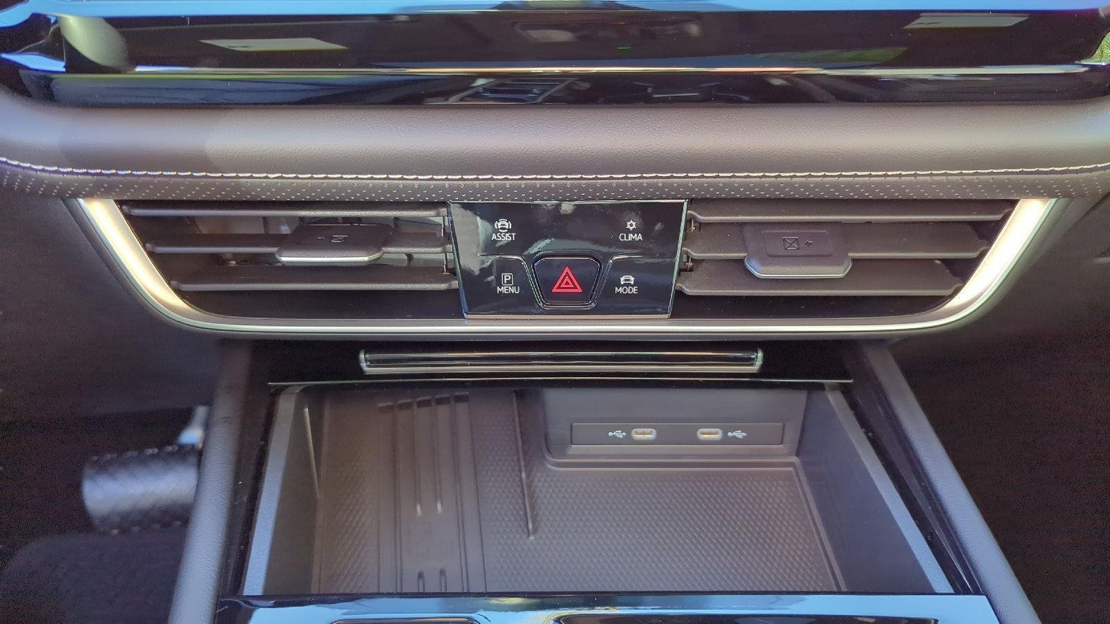 2026 Volkswagen Atlas Cross Sport SE w/Tech - Photo 27