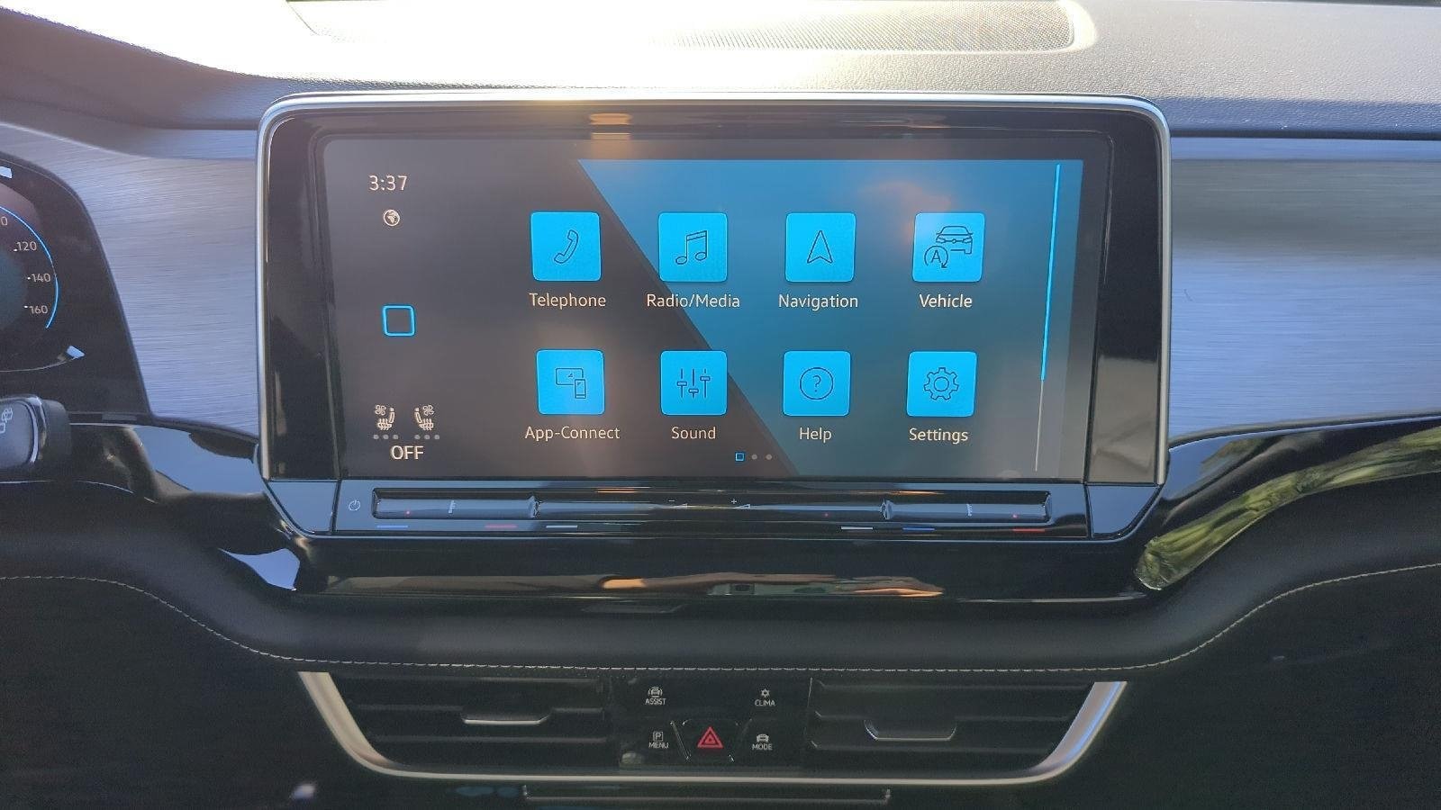2026 Volkswagen Atlas Cross Sport SE w/Tech - Photo 26