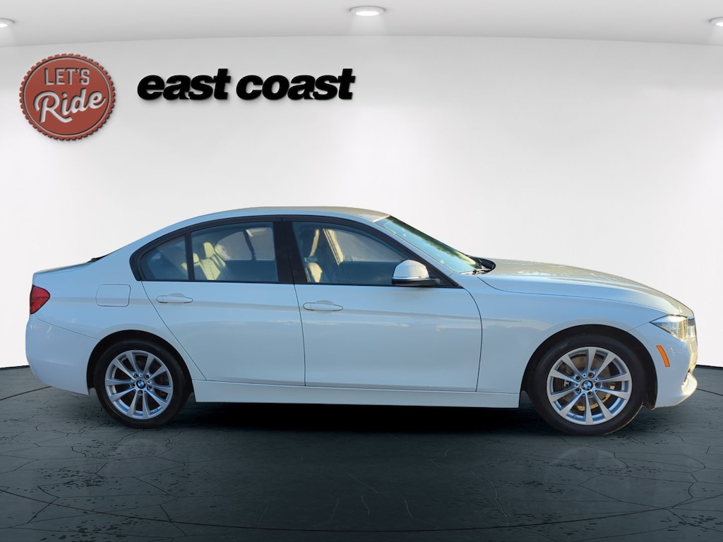 Used 2017 BMW 3 Series 320i Sedan